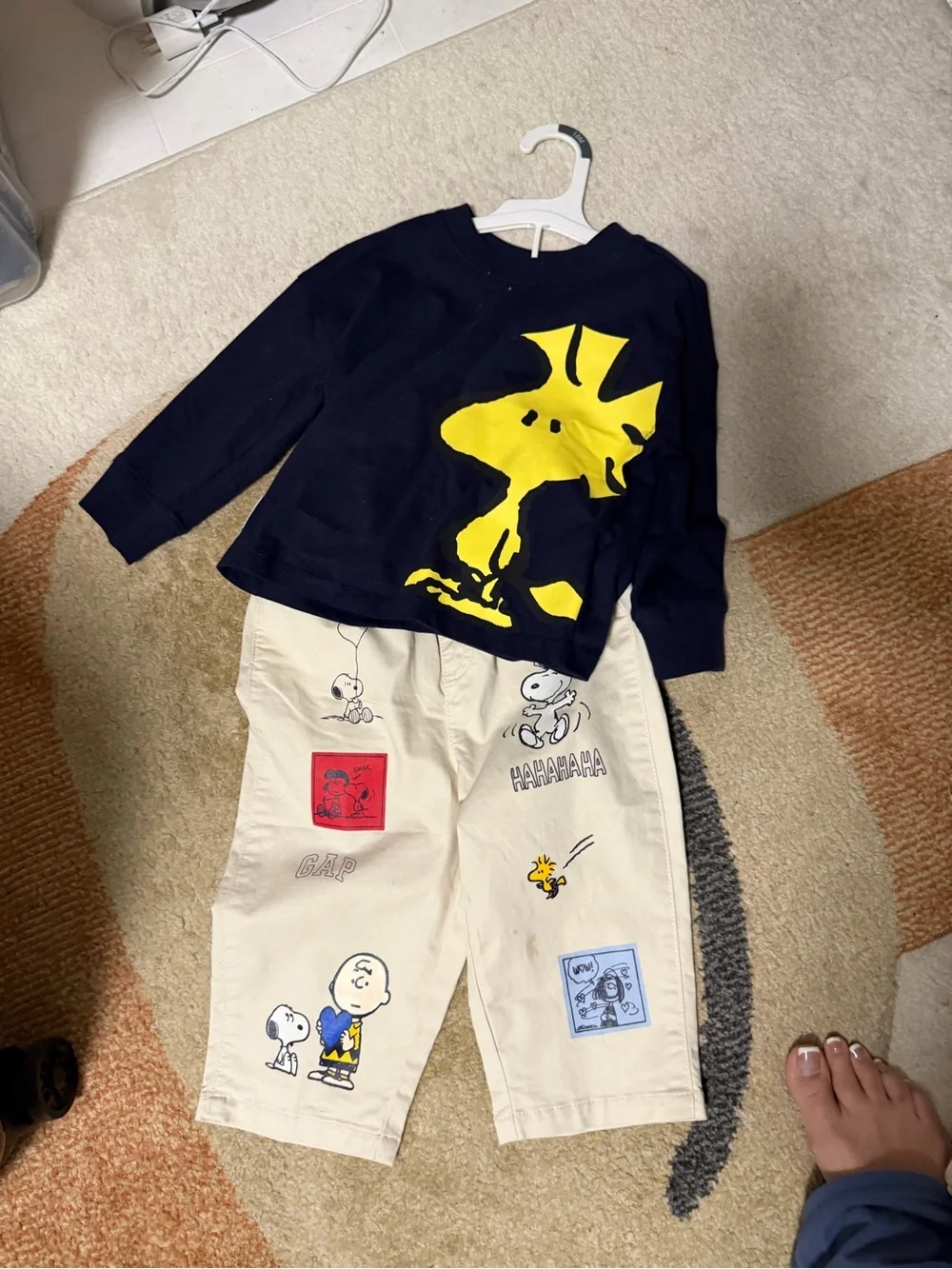 GAP Kids Navy Woodstck Graphic Long-Sleeve Top and Cream Peanuts Print Pant Set